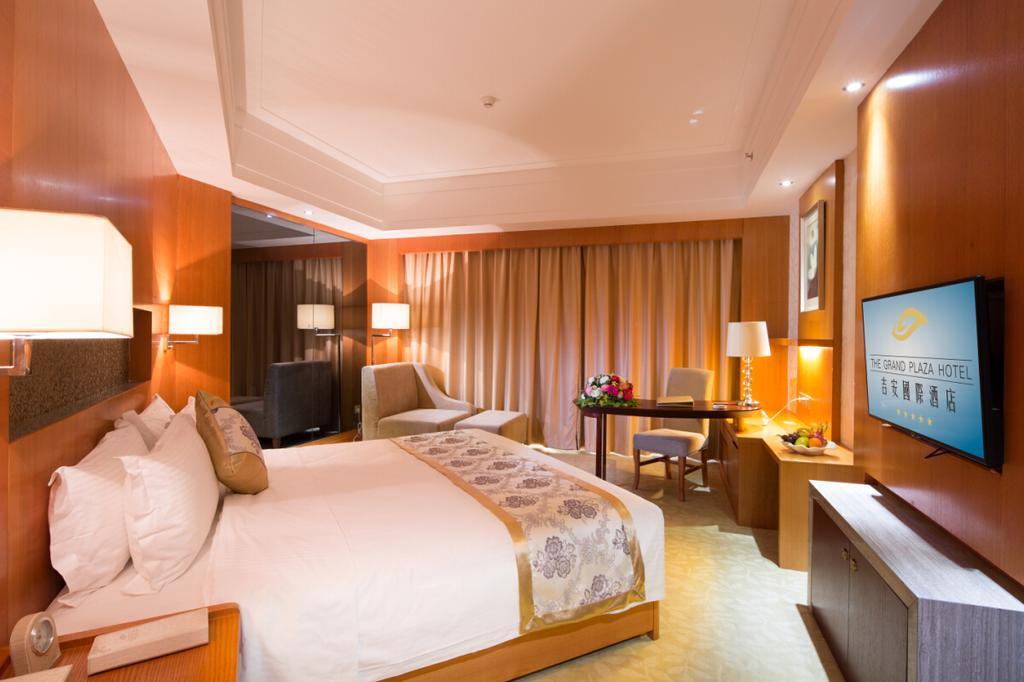 The Grand Plaza Hotel Ji'an  Exterior foto