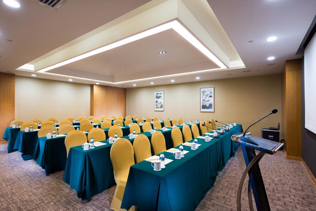 The Grand Plaza Hotel Ji'an  Exterior foto